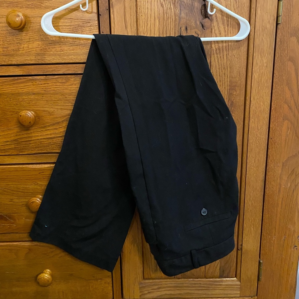 Black dress pants size 5. Need a good lint roll!